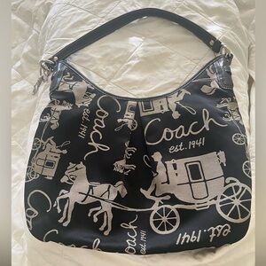 COACH classic black/cream shoulder bag